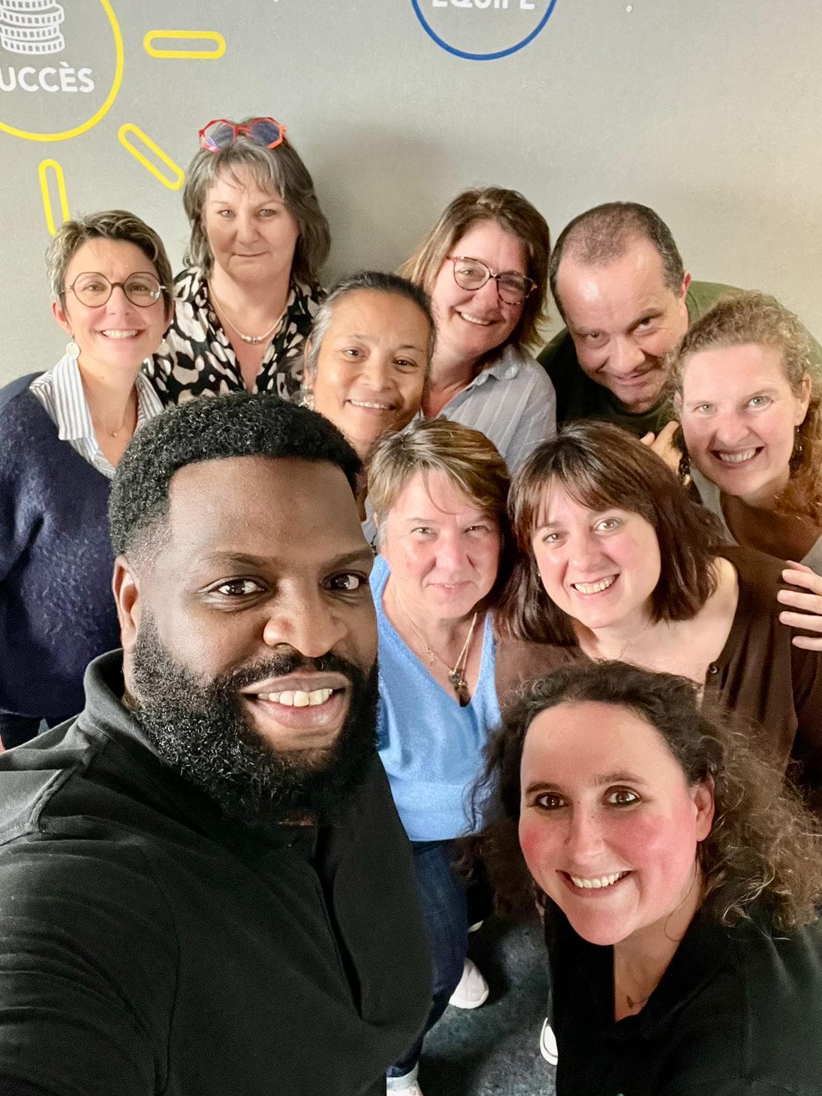 Selfie de fin de session CREADIAZ® avec Cedric Diaz et les stagiaires